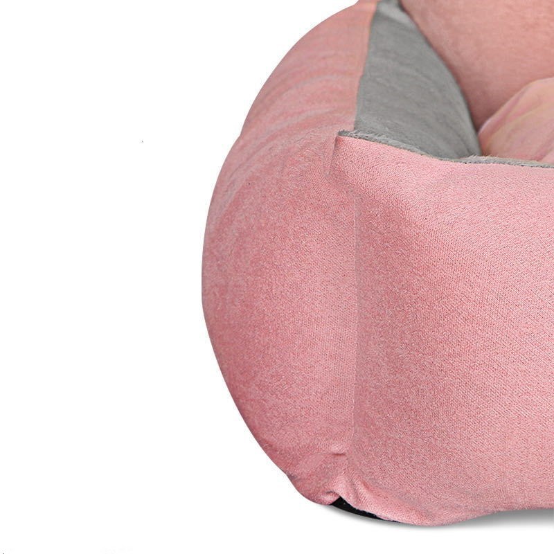 Scratch resistant crown dog bed - Image 4